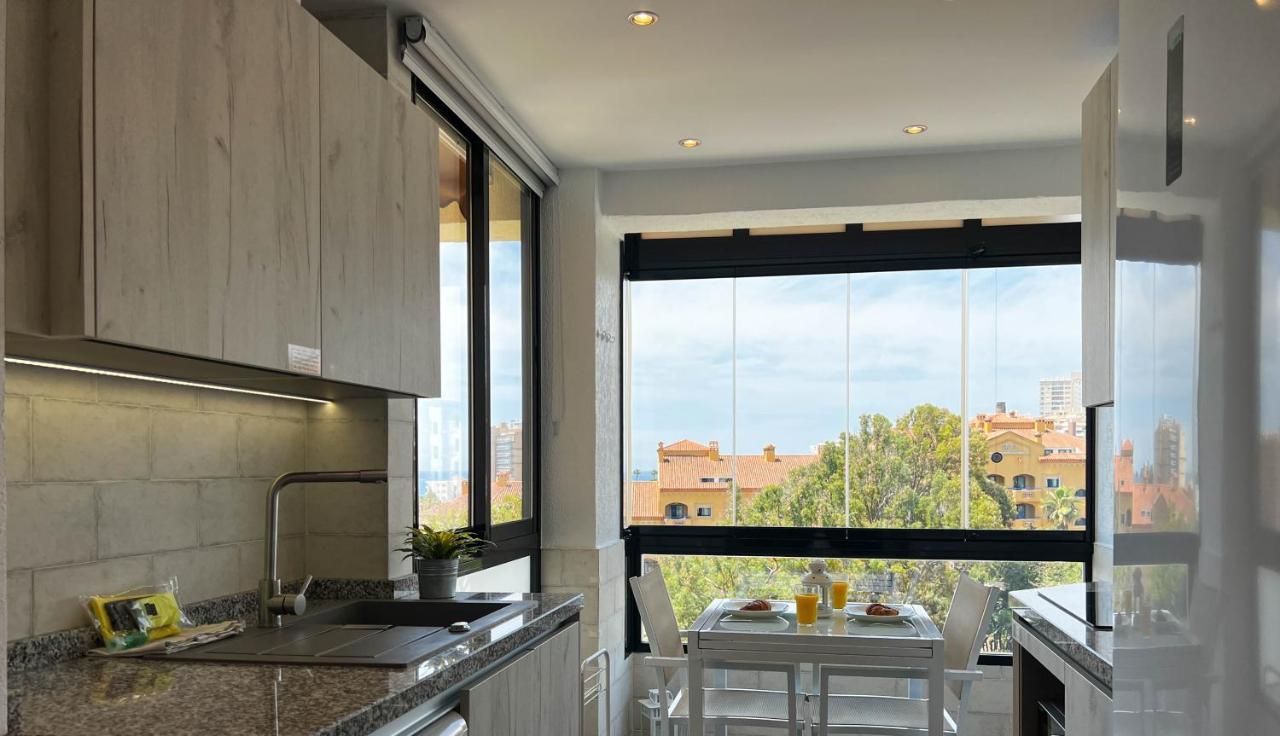 Apartment Aloha Playa Malaga Benalmadena Bagian luar foto